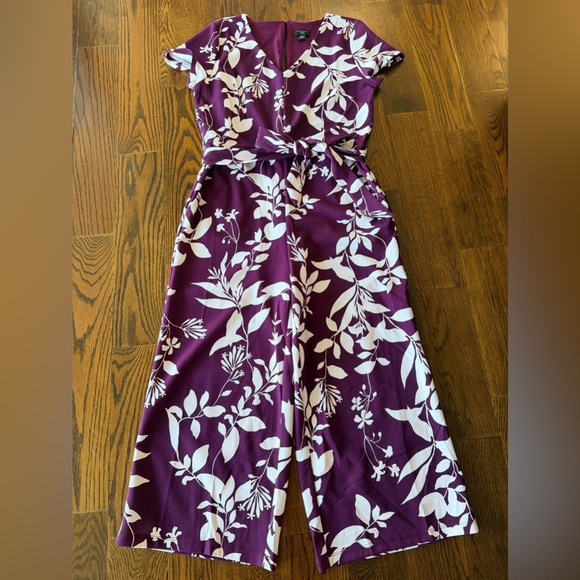 Ann Taylor Purple and White Floral Wide Leg Pants - Picture 2 of 3